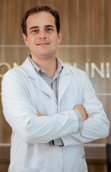 Dr. Vitor Arce Cathcart Cirurgia Geral - Cancerologia Cirúrgica